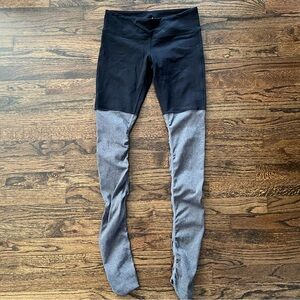 Alo Yoga Black/Grey Goddess Ribbed Leggings, Size M